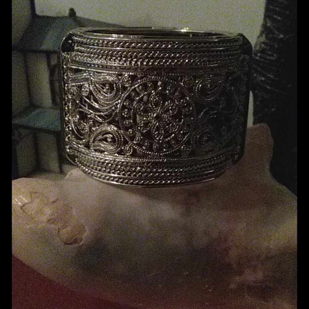 Cuff bracelet